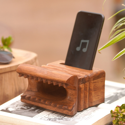 How To Make a Wooden Phone Speaker