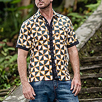 Camisa de algodón batik para hombre, 'Weathervane' - Camisa de algodón batik para hombre con motivo geométrico