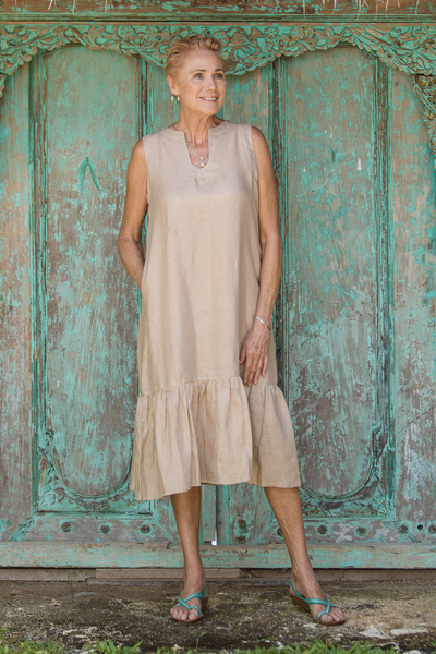 Sommerkleid aus Leinen - Handgefertigtes ärmelloses Rüschen-Sommerkleid aus taupefarbenem Leinen aus Bali