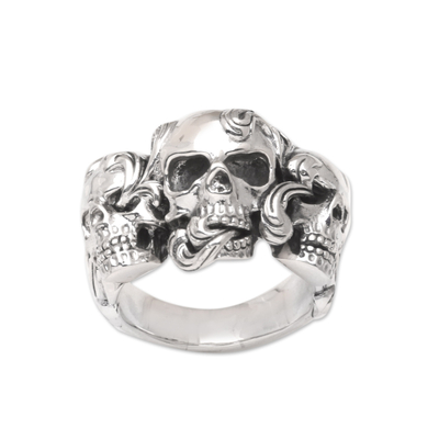 Men's sterling silver cocktail ring, 'Three Heads' - Men's Skull-Themed Sterling Silver Cocktail Ring
