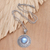 Halskette mit Anhänger aus Zuchtperlen - Halskette mit Anhänger aus poliertem Sterlingsilber mit blauer Perle