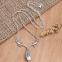 Collar con colgante de perlas cultivadas, 'Reina Gloriosa' - Collar con colgante de perlas cultivadas en plata de ley de Bali