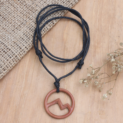 Halskette mit Holzanhänger - Halskette mit Anhänger aus balinesischem Baumwollkordel und Holz