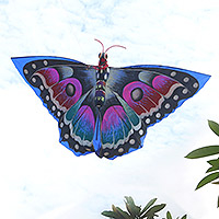 Cometa de nylon, 'Mariposa tropical' - Cometa de mariposa balinesa azul de nylon pintada a mano