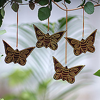 Adornos de madera, 'Mariposas encantadas' (juego de 4) - Juego de 4 adornos de mariposas de madera de caoba de Bali