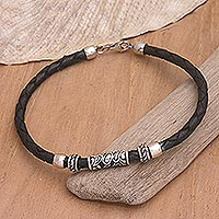 Leather and sterling silver pendant bracelet, 'My Spirit' - Traditional Leather and Sterling Silver Pendant Bracelet