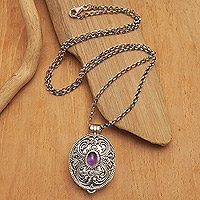 Collar de medallón de amatista, 'Spring Vibes' - Collar de medallón de plata de ley oxidada con piedra de amatista