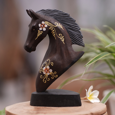 estatuilla de madera - Figura de caballo de madera tallada y pintada a mano en Indonesia
