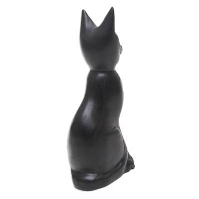 Holzskulptur, 'Listige schwarze Katze' - Schwarze Katze Skulptur Handgeschnitzt aus Jempinis Holz in Bali