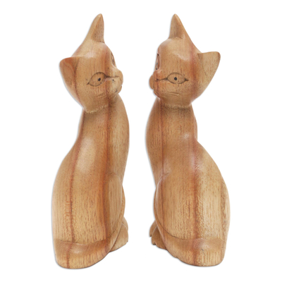 Holzskulptur, (Paar) - Paar Jempinis-Holzkatzenskulpturen in Naturbraun