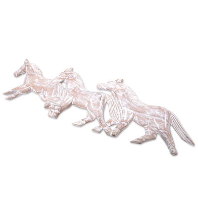 Holzrelieftafel, „Pferdeparade“ – balinesische handgeschnitzte Relieftafel aus Suarholz mit Pferden
