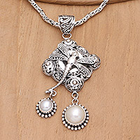 Cultured pearl pendant necklace, 'Noble Dragonfly' - Dragonfly Cultured Pearl Pendant Necklace from Bali