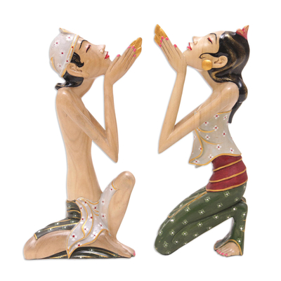 Escultura de madera, 'Meditación romántica' (juego de 2) - Juego de 2 esculturas de madera de cocodrilo de pareja meditando