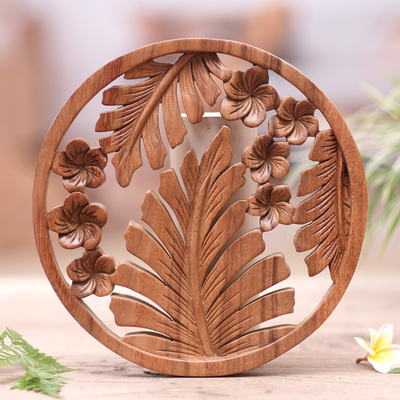 Panel en relieve de madera - Panel con relieve de hojas y flores marrón tallado a mano de Bali