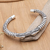 Herren-Manschettenarmband aus Sterlingsilber, „Woven Snake“ – Bali-Manschettenarmband aus Sterlingsilber mit Schlangenmotiv