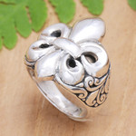 Sterling silver cocktail ring, 'Royal Lis' - Fleur-De-Lis Sterling Silver Cocktail Ring from Bali