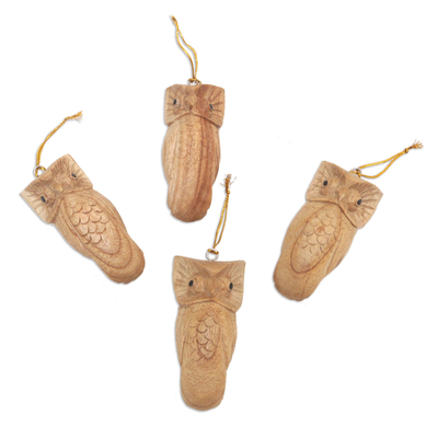 Adornos de madera, (juego de 4) - Juego de 4 adornos de búho de madera Jempinis tallados a mano de Bali