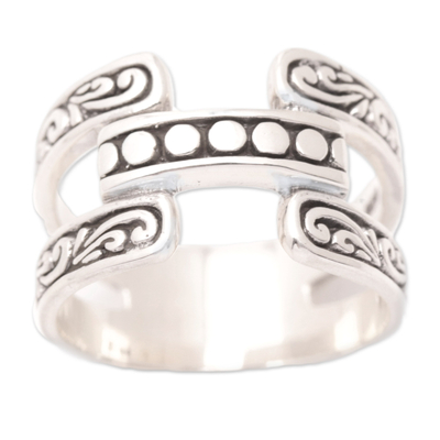 Sterling silver band ring, 'Armadillo Heaven' - Polished Armadillo-Themed Sterling Silver Band Ring