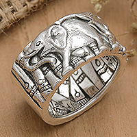 Sterling silver band ring, 'Giant Parade' - Elephant-Themed Sterling Silver Band Ring Crafted in Bali