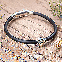 Men's sterling silver pendant bracelet, 'Fierce Leopard' - Sterling Silver Men's Pendant Bracelet with Leopard Motif