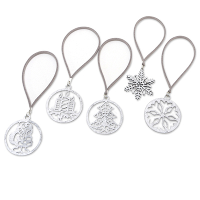 Handgefertigte Ornamente, (5er-Set) - Set mit 5 handgefertigten silberfarbenen Weihnachtsornamenten