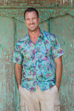 Men's cotton batik shirt, 'Ocean Majesty' - Men's Turtle-Themed Cotton Batik Shirt Handcrafted in Bali