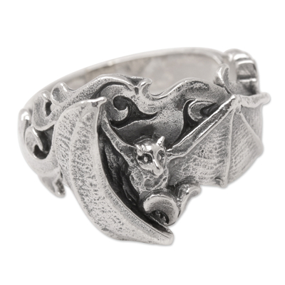 Sterling silver cocktail ring, 'Bat in Motion' - Bat-Themed Sterling Silver Cocktail Ring Made in Bali