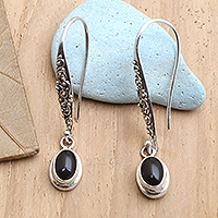 Onyx-Ohrhänger, „Himmelsschatz in Schwarz“ – Ohrhänger aus Sterlingsilber und Onyx, gefertigt auf Bali