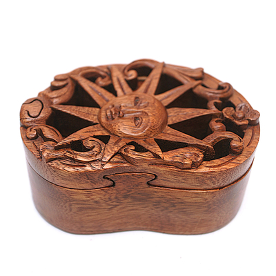 Caja de rompecabezas de madera - Caja rompecabezas de madera de Suar tallada a mano con temática solar de Bali