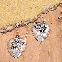 Pendientes colgantes de amatista, 'Purple Heart' - Pendientes colgantes en forma de corazón de amatista y plata de ley