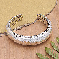 Manschettenarmband aus Sterlingsilber, „Ambitions“ – Manschettenarmband aus poliertem Sterlingsilber, hergestellt in Bali