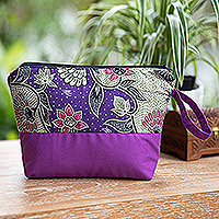 Neceser de algodón batik, 'Flowering Purple' - Neceser de algodón hecho a mano en morado con estampado batik