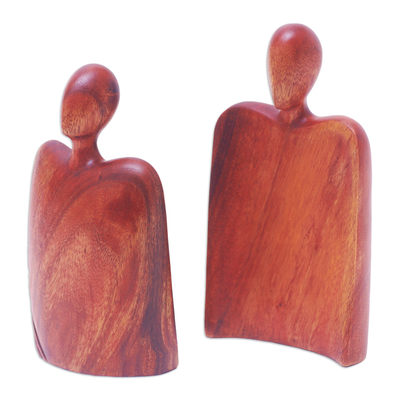 Holzskulptur, (2 Stück) - Handgeschnitzte Suar-Holzskulptur eines Paares (2 Teile)