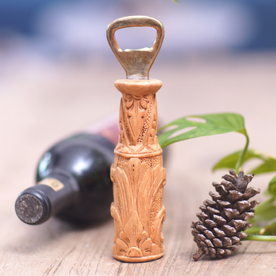 Flaschenöffner aus Holz - Handgeschnitzter Flaschenöffner aus traditionellem Jempinis-Holz