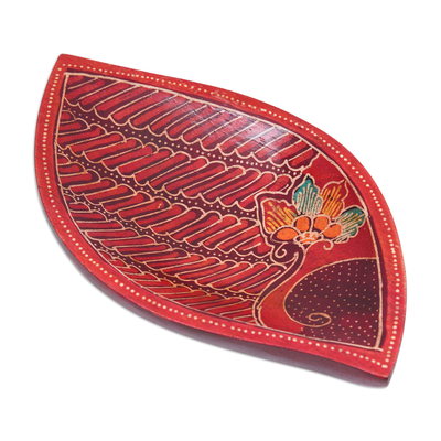 Wood batik decorative plate, 'Javanese Leaf' - Hand-Painted Batik Leaf-Shaped Decorative Wood Plate