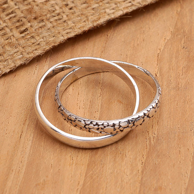 Sterling silver band ring, 'Bubbly Union' - Polished Sterling Silver Band Ring Crafted in Bali