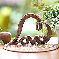 Escultura de madera, 'Susurro de amor' - Escultura de madera de suar abstracta tallada a mano en forma de corazón