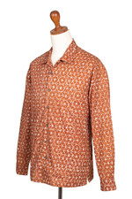 Men's batik cotton shirt, 'Denpasar Gentleman in Russet' - Russet and Salamander Geometric Batik Cotton Shirt for Men