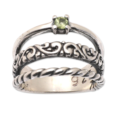 anillo de peridoto con una sola piedra - Anillo tradicional de una sola piedra con joya de peridoto facetado