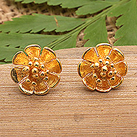 Pendientes de botón chapados en oro, 'Blooming Sunrise' - Pendientes de botón florales chapados en oro de 18k elaborados en Bali