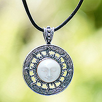 Collar colgante de plata de ley, 'Mystic Dawn' - Collar colgante de plata de ley ajustable con temática solar