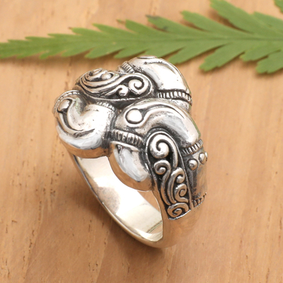 Sterling silver cocktail ring, 'Klungkung Splendor' - Traditional Balinese Polished Sterling Silver Cocktail Ring