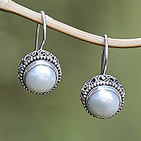 Pendientes colgantes de perlas cultivadas, 'Marine Grace' - Pendientes colgantes tradicionales de plata de ley con perlas grises