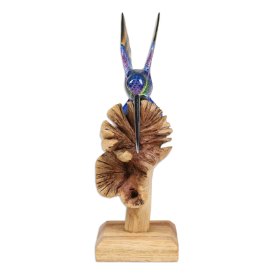 Escultura de madera - Escultura de madera en forma de hongo con colibrí de colores