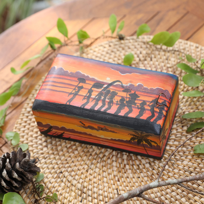 Caja decorativa de madera - Caja decorativa de madera de suar pintada en naranja inspirada en Melasti
