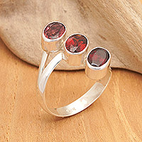 Garnet cocktail ring, 'Fiery Eyes' - Sterling Silver Cocktail Ring with 1.5-Carat Garnet Jewels