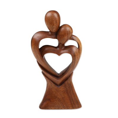 Escultura de madera - Escultura de madera de suar tallada a mano en forma de corazón de Bali