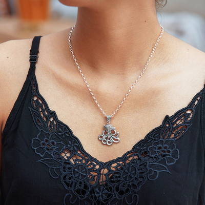 Halskette mit Anhänger aus Sterlingsilber - Halskette mit Oktopus-Anhänger aus Sterlingsilber aus Bali