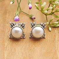Aretes de perlas cultivadas - Pendientes de Botón de Plata de Ley con Perlas Plata-Blancas