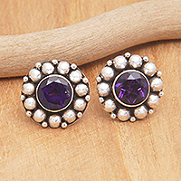 Pendientes de botón de amatista, 'Purple Fancy Flower' - Pendientes de botón de amatista con cuentas de plata de ley